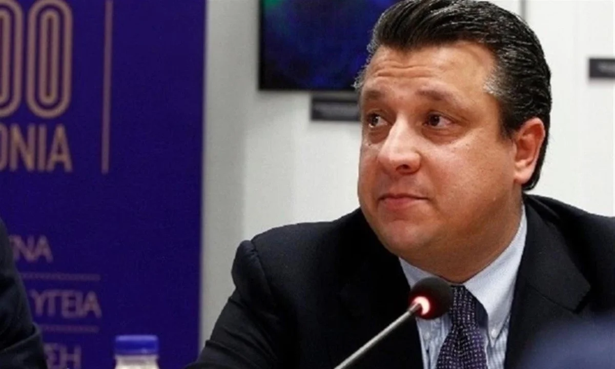 Δερμιτζάκης: «Η μόνη λύση είναι να μένει ο κόσμος όσο περισσότερο μπορεί έξω»