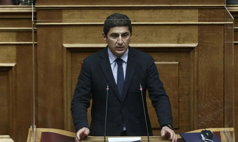 Ερωτήματα για την εκδίκαση από την ΕΦΙΠΗΔ τεσσάρων παραγόντων της ΕΟΜΟΠ ενώ υπάρχει εκκρεμοδικία – Σιωπά ο Λευτέρης Αυγενάκης