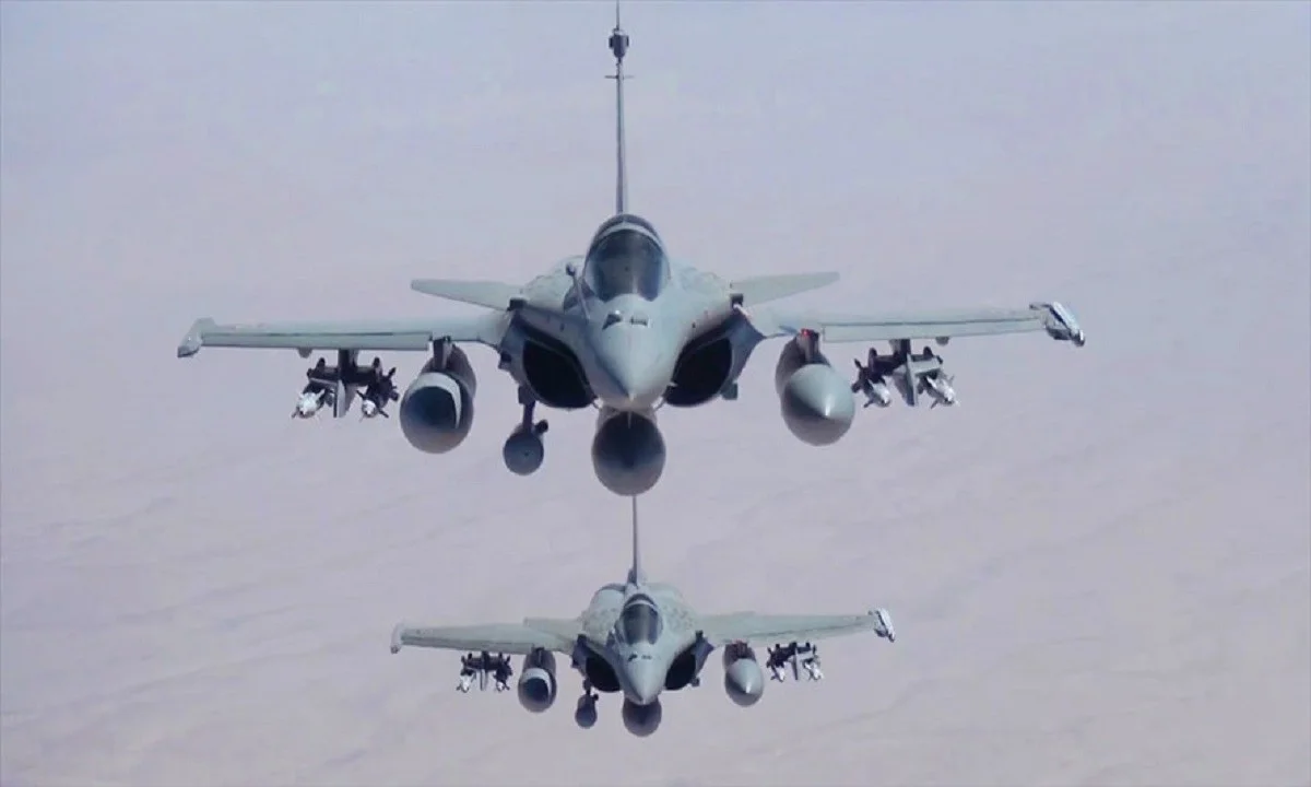 Rafale: Με photoshop βάφτηκε στα ελληνικά χρώματα το πρώτο μαχητικό που διαφημίζουν οι Τούρκοι;