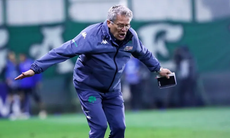 Μπόλονι: «Δεν είναι του χαρακτήρα μου οι υποσχέσεις»