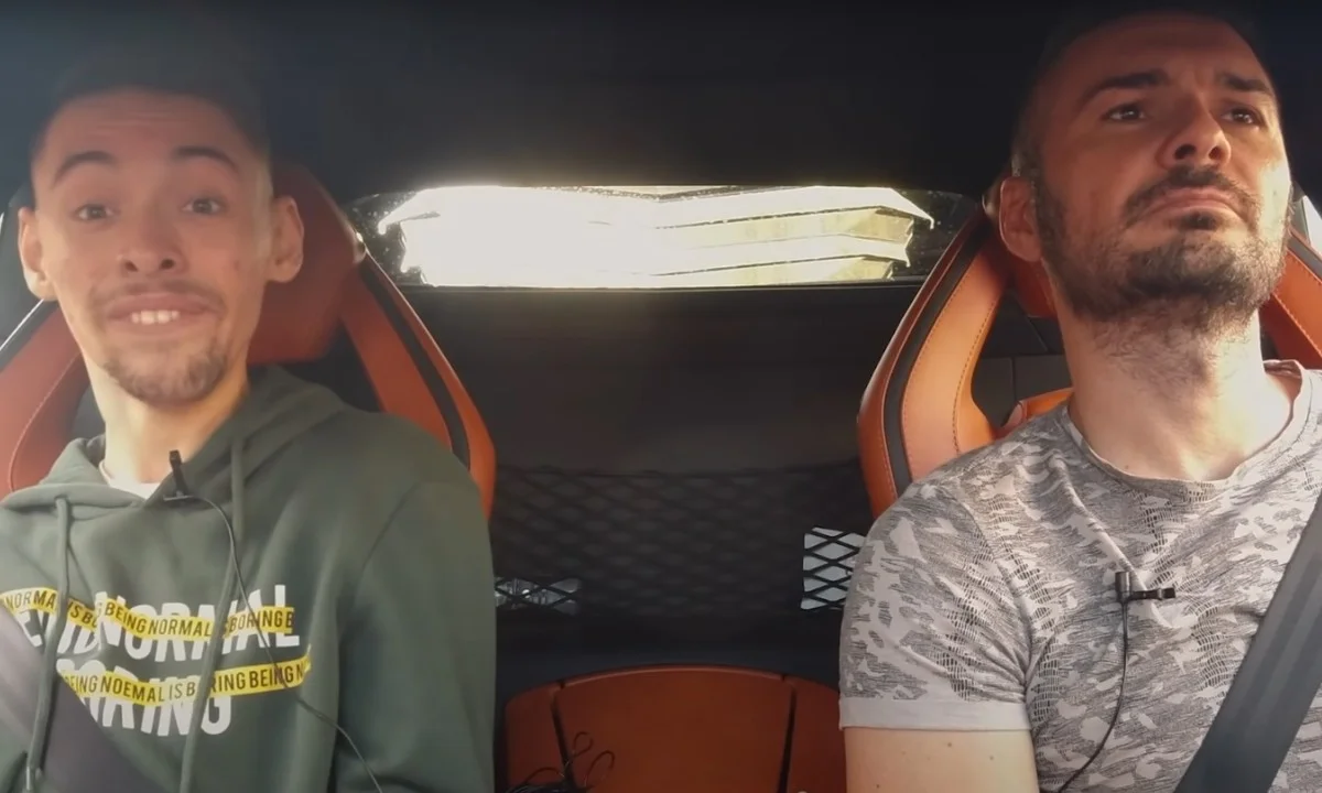 Η βόλτα του με μια Lamborghini είναι η απάντησή του σε όσους τον κορόιδευαν