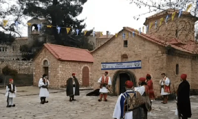 200 χρόνια από την ελληνική επανάσταση: Αναπαράσταση της ορκωμοσίας των αγωνιστών στα Καλάβρυτα (vid)