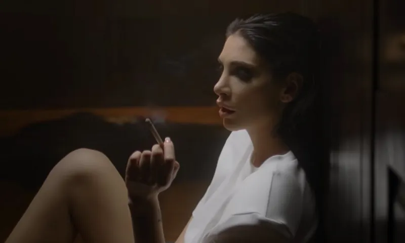 The Bachelor: Η Σία Βοσκανίδου κάνει... «πάταγο» στο Youtube με το κρυφό ταλέντο της! (vid)