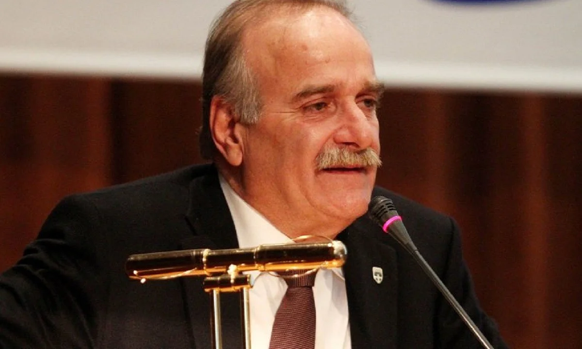 Σπύρος Ζαννιάς: «Φτάνει ως εδώ! Μόνο ο... Μπάιντεν δεν έχει ασκήσει χειραγώγηση!»