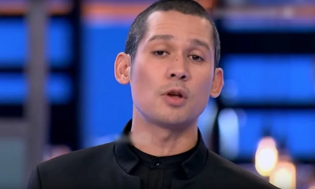MasterChef - Σπάνια photo: Όταν ο Σωτήρης Κοντιζάς ήταν Εύζωνας!