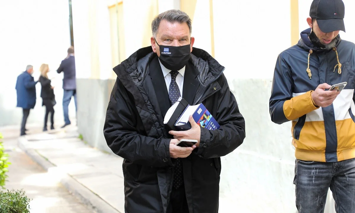 Κούγιας: Ποινή απαγόρευσης εισόδου 15 ημερών στα γήπεδα από τη Super League