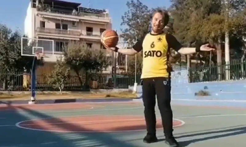 Άρης: Ο Αρειανός Θανάσης Τσαλταμπάσης σκοράρει από τη σέντρα με την...αύρα του Γκάλη! (vid)