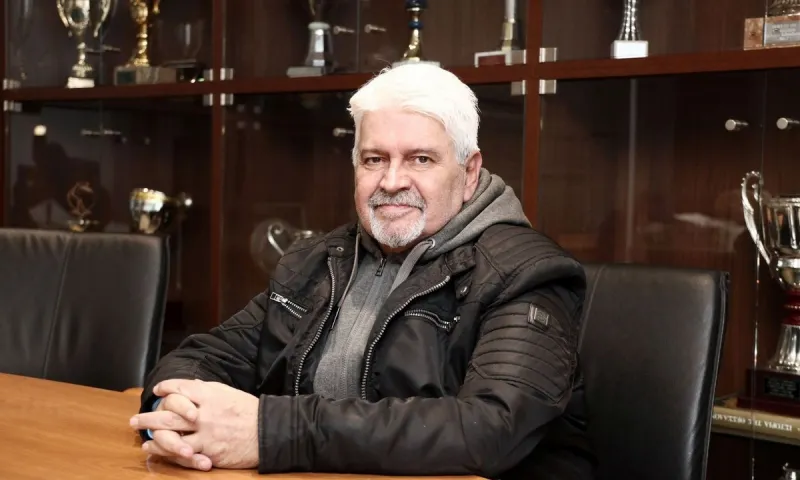 ΕΟΠΕ: Νέος πρόεδρος ο Γιώργος Καραμπέτσος - Έχασε κι εκεί ο Αυγενάκης