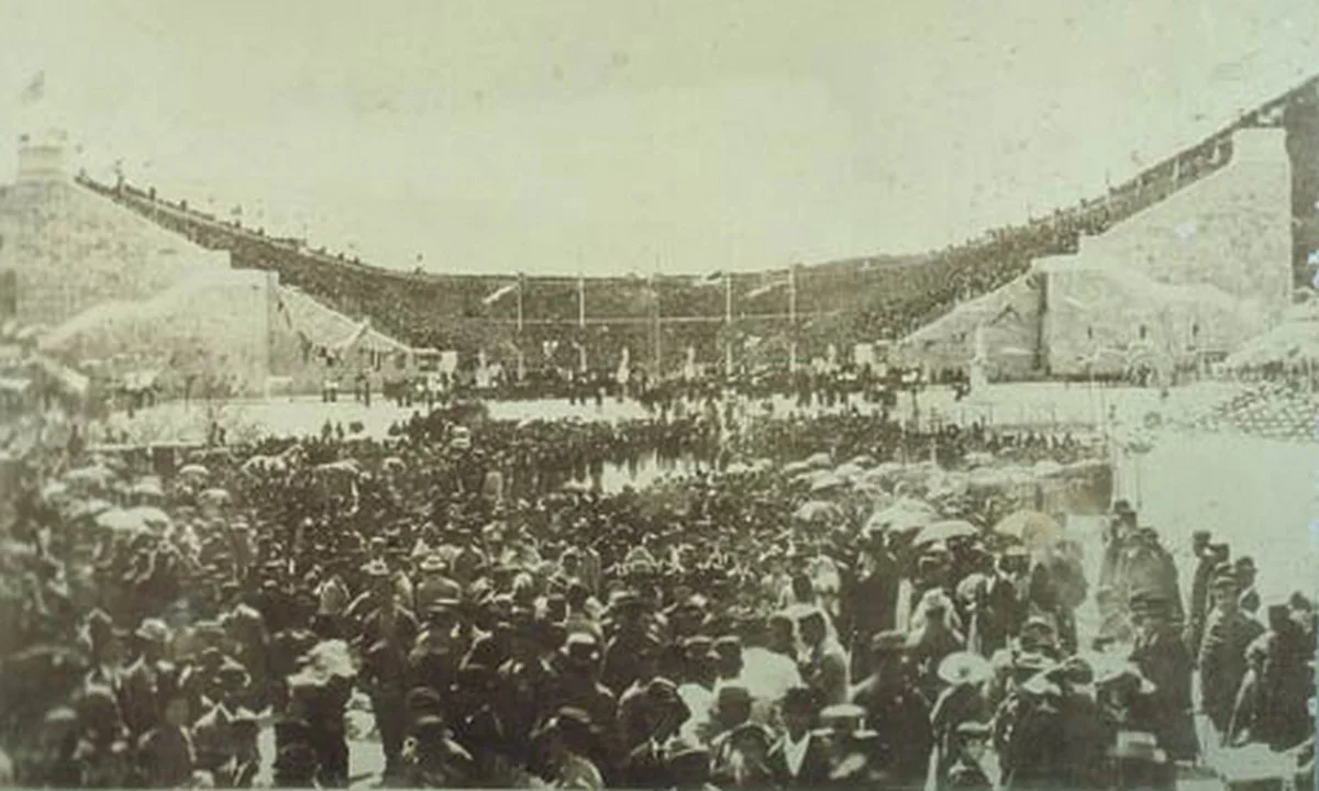Ολυμπιακός Μαραθώνιος 1896: To κόψιμο του... νήματος από τον Σπύρο Λούη
