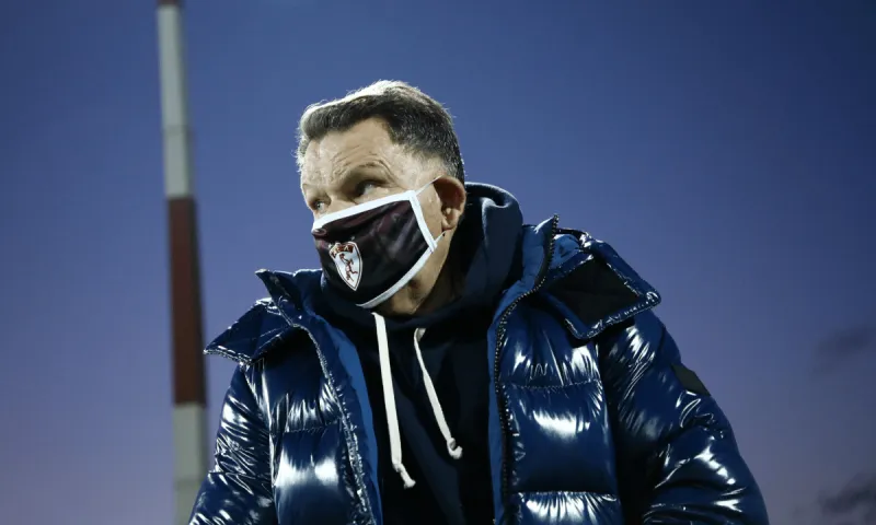 Κούγιας: «Τα έχετε πουλήσει όλα»! (vid)