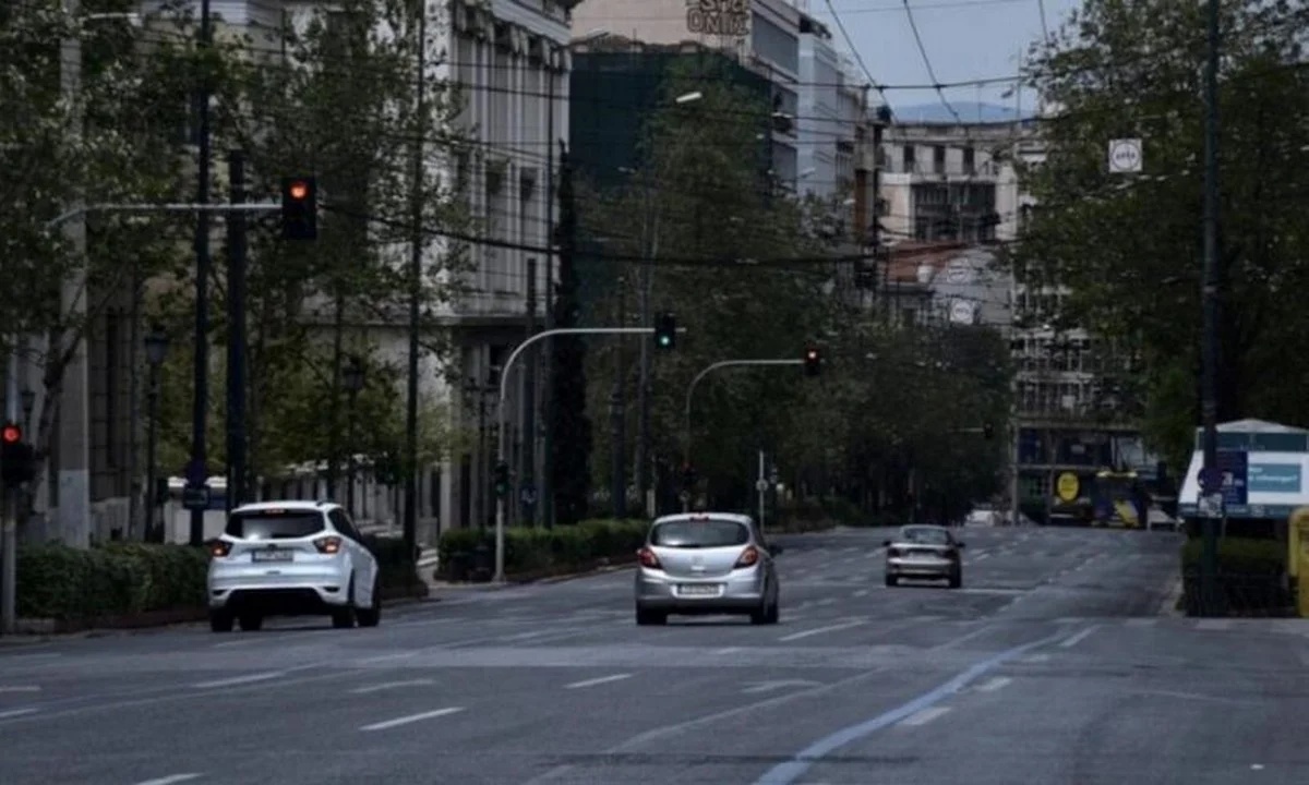 Lockdown: Ανοίγουν τα malls - Τι γίνεται με καφέ και εστιατόρια