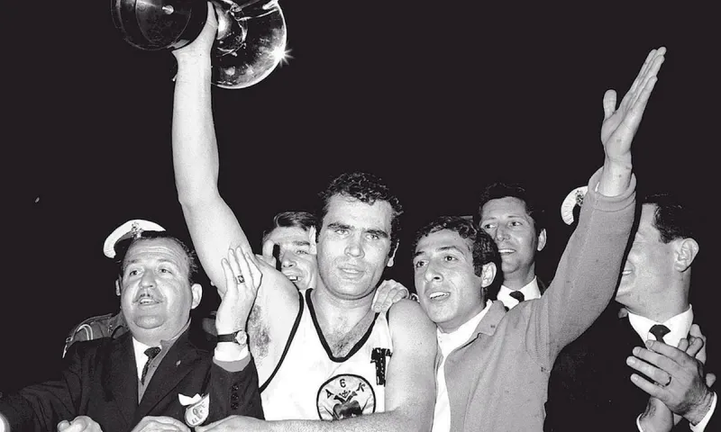 ΑΕΚ - 4 Απριλίου 1968: Η «Ένωση» κατάκτα το Κύπελλο Κυπελλούχων στο Καλλιμάρμαρο! (vid)