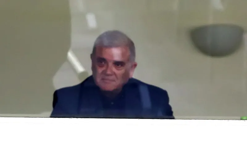 ΑΕΚ - Ολυμπιακός: Με εντολή Μελισσανίδη σταμάτησαν ύβρεις προς τον Καραπαπά