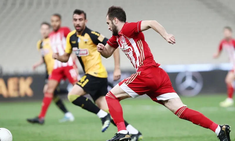 ΑΕΚ - Ολυμπιακός: Τρομερή ασίστ Χολέμπας, 0-5 ο Φορτούνης! (vid)