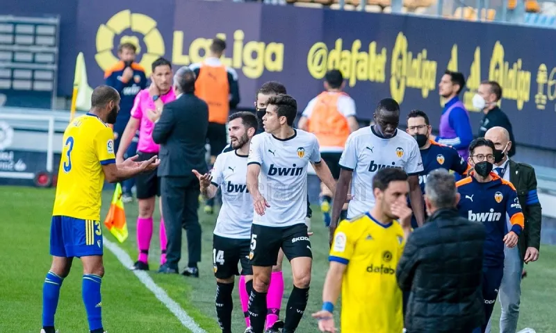 Κάντιθ - Βαλένθια 2-1: Στη «σκιά» της ρατσιστικής επίθεσης στον Ντιακαμπί