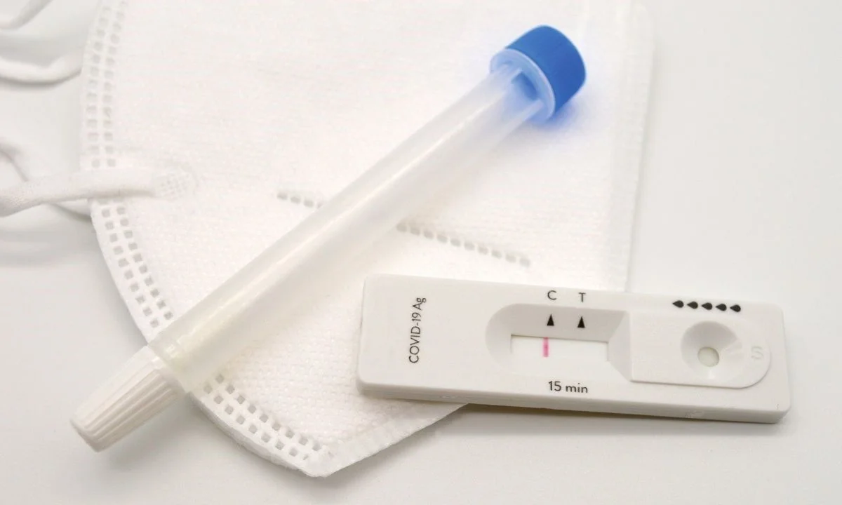 Κορονοϊός: Self test covid από Τρίτη 6 Απριλίου σε φαρμακεία - Πώς γίνεται;