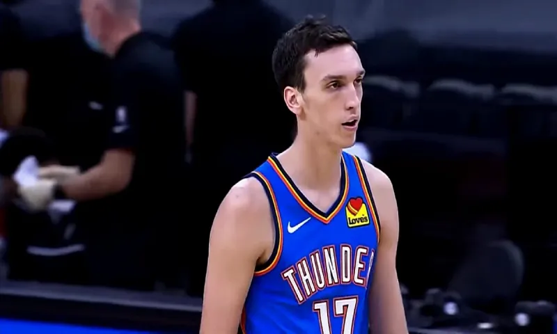 NBA: Απίστευτα πράγματα από τον Ποκουσέφσκι (vid)