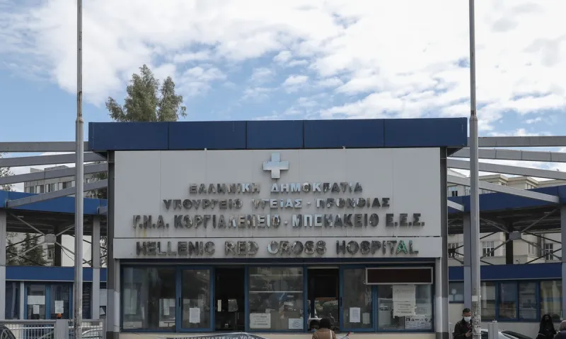 Ερυθρός Σταυρός: Έρευνα για έγκλημα  - Διασωληνωμένος με Covid βρέθηκε νεκρός