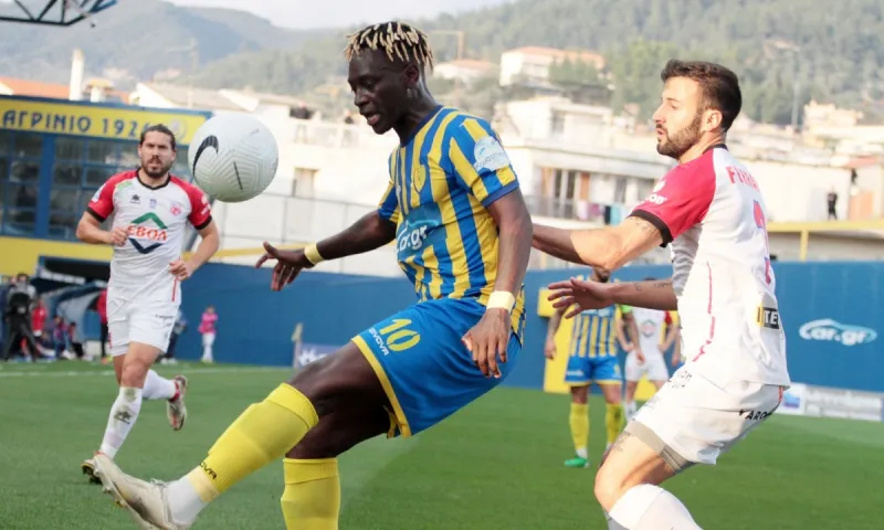 Super League 1: Παιχνίδια... επιβίωσης για τρεις... μνηστήρες