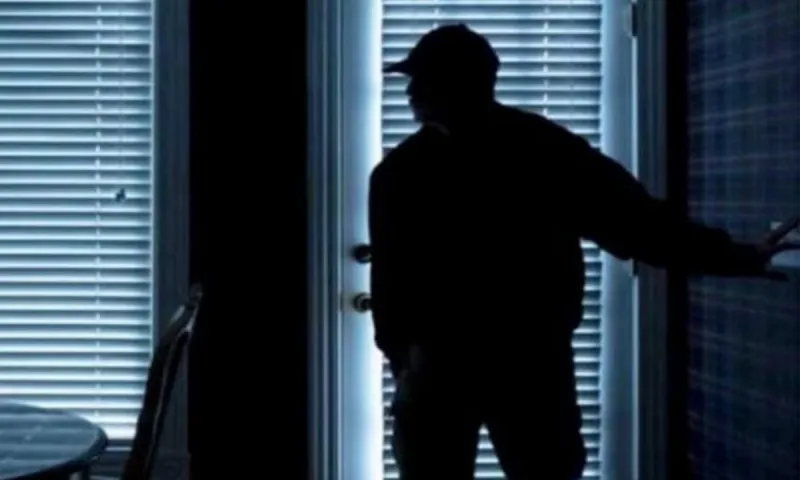 Θεσσαλονίκη: Διαρρήκτης μπήκε σε σπίτι και αντί να κλέψει... κοιμήθηκε!