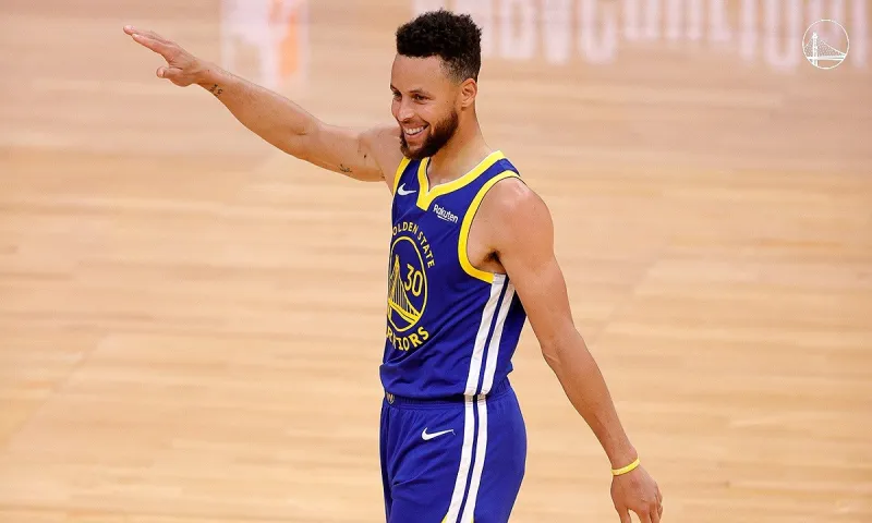 NBA Αποτελέσματα: Ιστορική νίκη για τους Γουόριορς με αδιανόητο Στεφ Κάρι (vids)