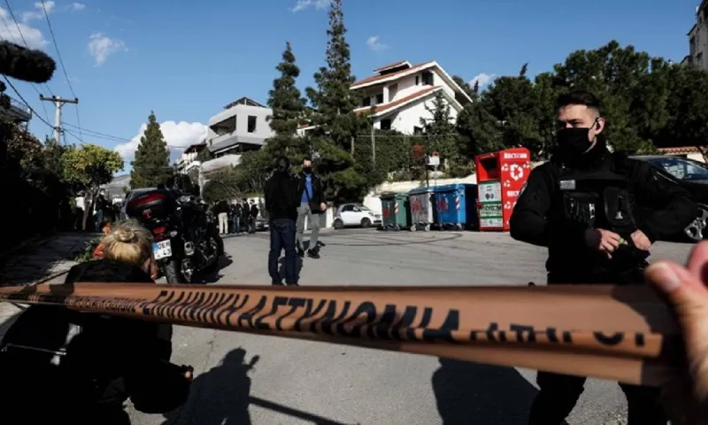Γερμανικά Μέσα: «Γιατί έπρεπε να πεθάνει ο Γιώργος Καραϊβάζ;»