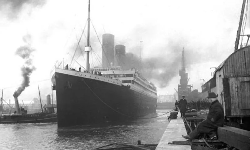14 Απριλίου 1912: Ο Τιτανικός προσκρούει στο παγόβουνο - Η τραγωδία μόλις είχε αρχίσει... (vid)