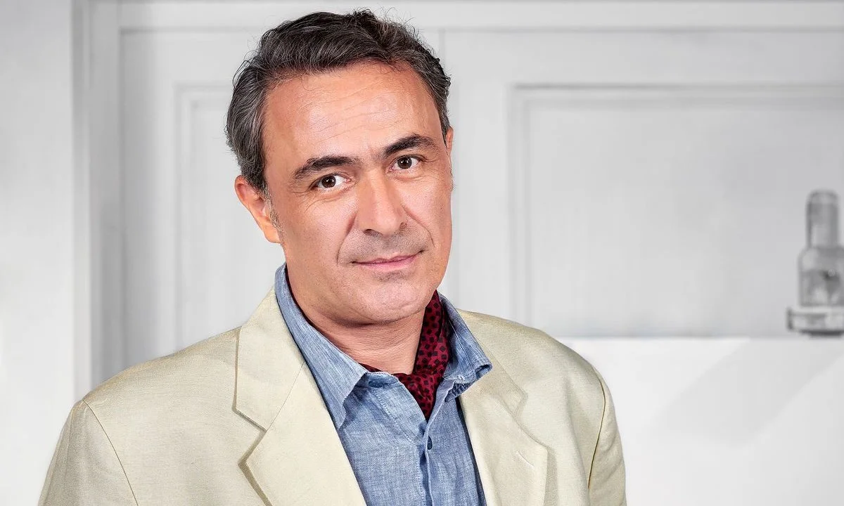 Θανάσης Κουρλαμπάς: «O γιος μου ασχολείται με το μπαλέτο - Θέλω να είναι ευτυχισμένος» (vid)