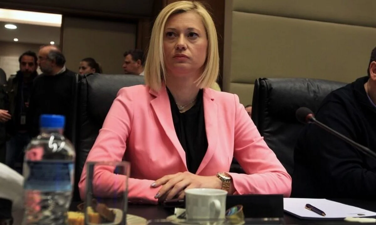 Ραχήλ Μακρή: Αδιανόητη δήλωση για τον θάνατο του Νίκου Ζαχαριάδη - «Μας άδειασε την γωνιά» (pic)
