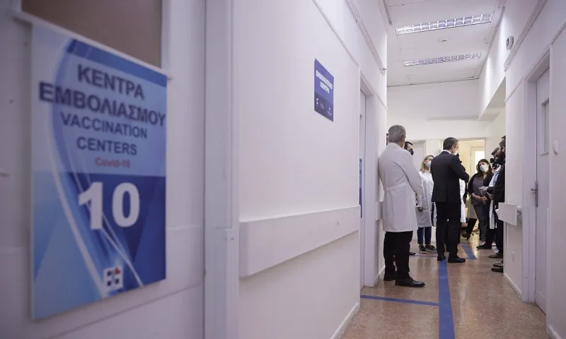 Εμβολιασμοί: Pfizer και Moderna ούτε για... δείγμα, με Astrazeneca η πλειοψηφία των εμβολίων