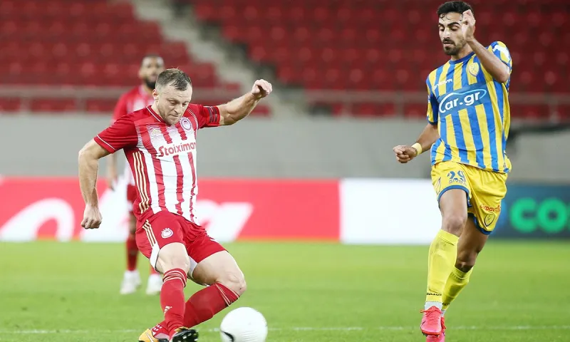 ΠΑΟΚ - Ολυμπιακός: Το πλάνο για 3-4-3