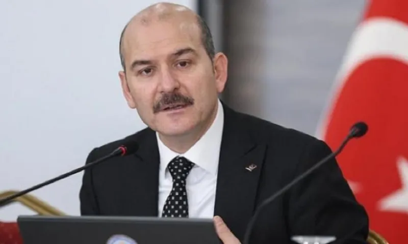 Ελληνοτουρκικά: Δήλωση Σοϊλού: «Η Ελλάδα θέλει να κάψει ανθρώπους»