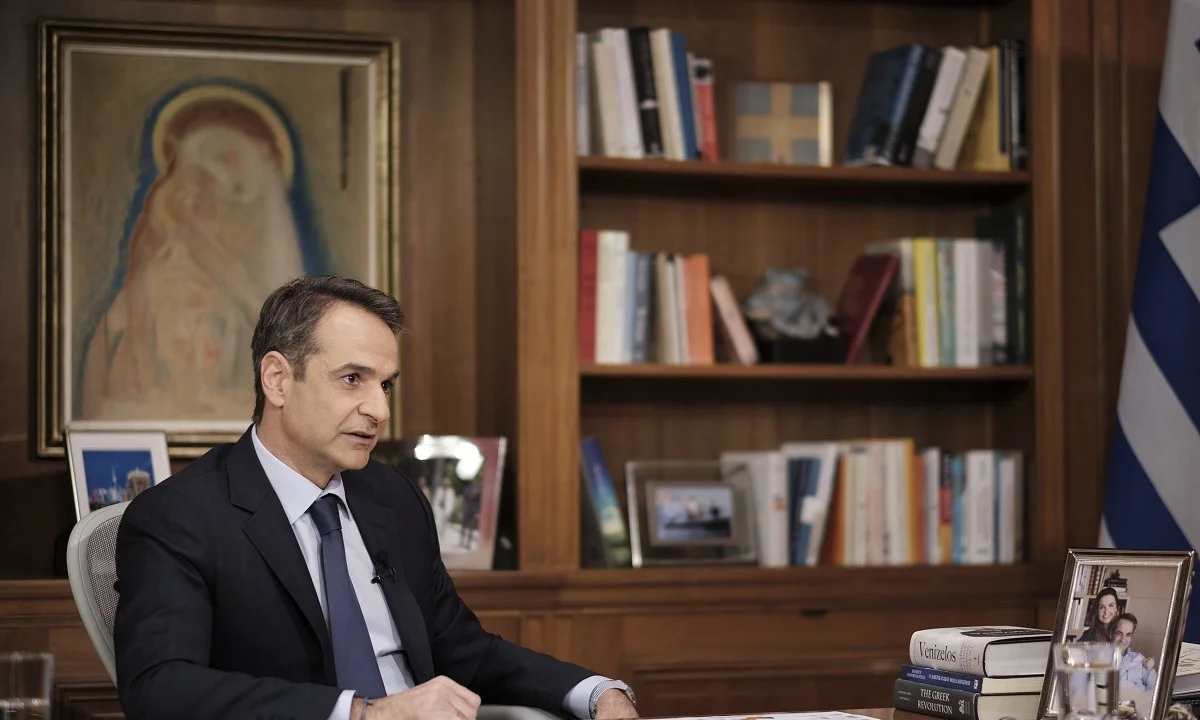 Μητσοτάκης: «Πιθανότερο να τρακάρεις από το να έχεις παρενέργειες από το εμβόλιο»