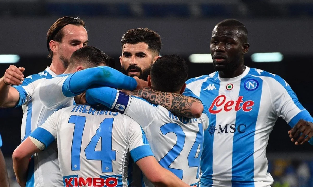 Νάπολι - Λάτσιο 5-2: Τη σάρωσε και κοιτάζει ψηλότερα