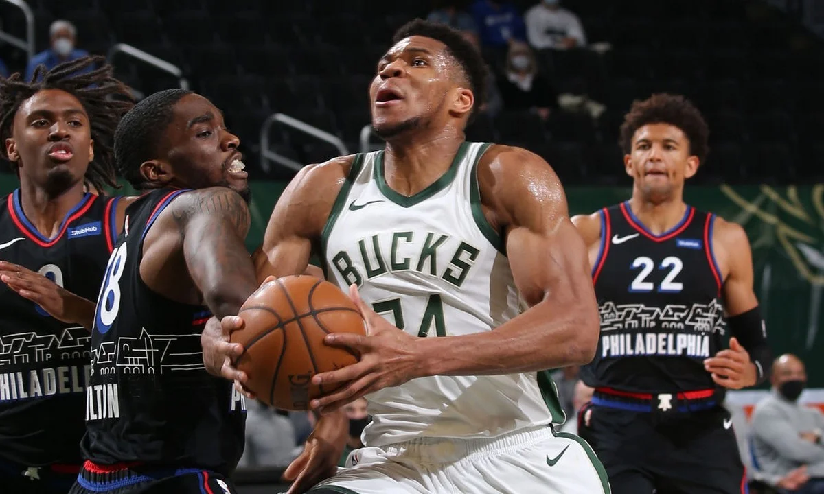 NBA: Σπουδαία νίκη για Αντετοκούνμπο και Μπακς κόντρα στους Σίξερς! (vid)