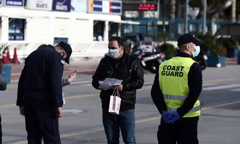 Πάσχα: Τι ισχύει για μετακινήσεις, απαγόρευση κυκλοφορίας και γιορτινό τραπέζι - Τα μέτρα για τις εκκλησίες
