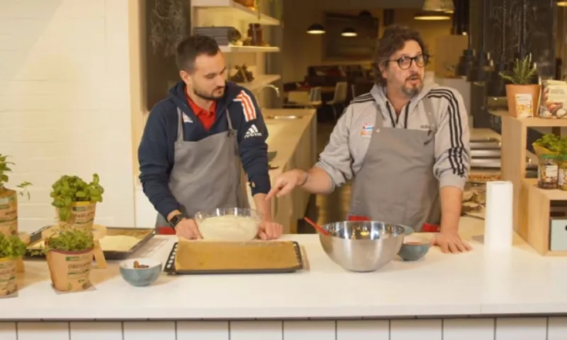 Τρινκιέρι: Έβαλε ποδιά και έγινε... MasterChef (vid)