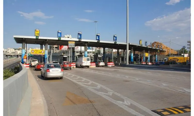 Διόδια - Διευθυντής Τροχαίας Αττικής: «Δεν περνάει κανείς χωρίς τα απαραίτητα έγγραφα»