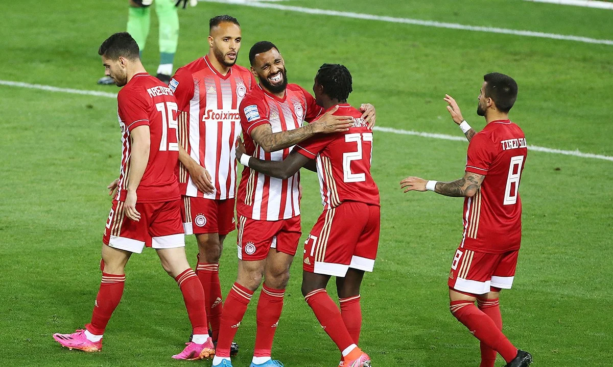 Ολυμπιακός - ΑΕΚ: Έκανε αλλαγές και αμέσως 1-0! (vid)