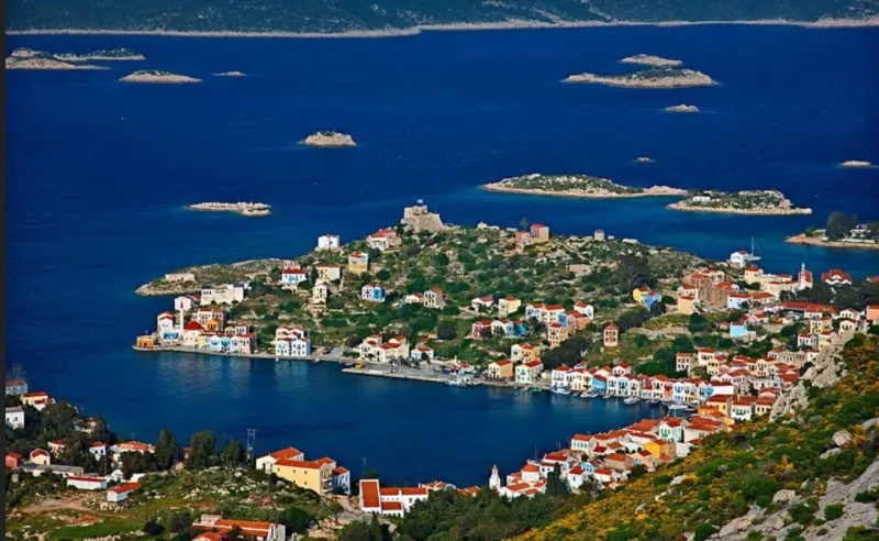 Όταν το Καστελόριζο είχε 12-14 χιλιάδες κατοίκους και υδροπλάνα