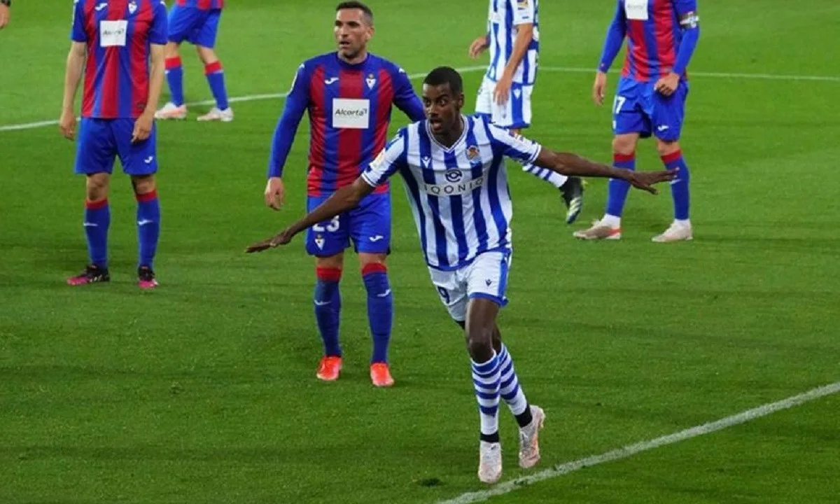 Έιμπαρ - Σοσιεδάδ 0-1: Οι «αποδεκατισμένοι» τελείωσαν τη δουλειά