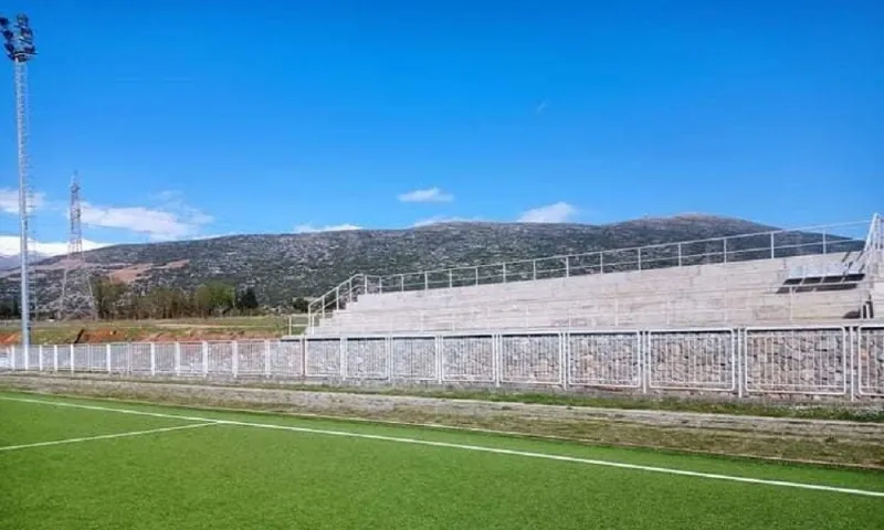 ΕΠΣ Φωκίδας: Με παρέμβαση Αγγέλου χιλιάδες καθίσματα κάνουν πιο ανθρώπινα τα γήπεδα της Φωκίδας