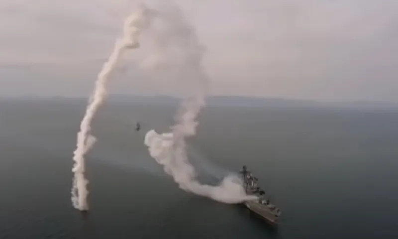 Επικό fail των Ρώσων με εκτόξευση πυραύλου Kalibr από πλοίο - Toυς δίνουν στην Ελλάδα