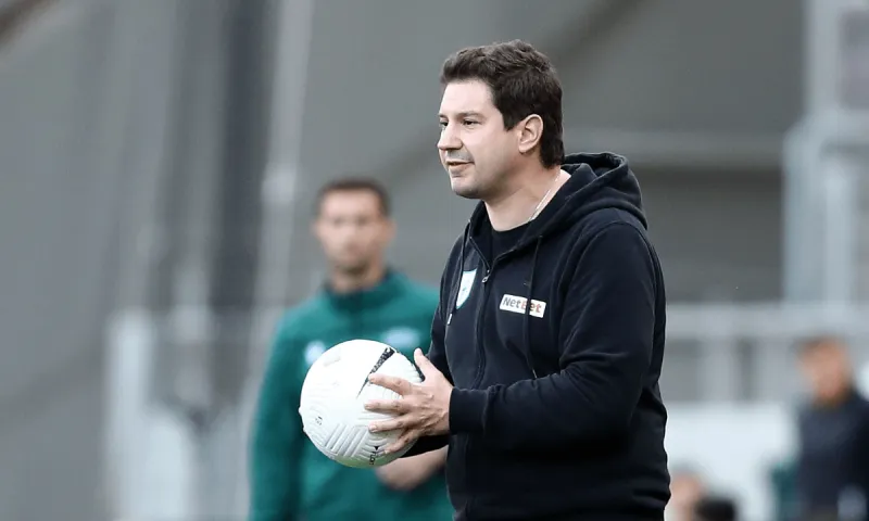 ΠΑΣ Γιάννινα: O κορωνοϊός πάει... πίσω την απάντηση του Γιαννίκη!