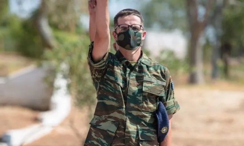 Μητσοτάκης: Απολύθηκε ο γιος του - Δείτε φωτογραφίες