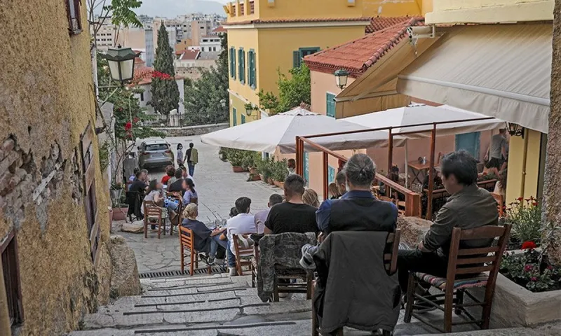 Χωρίς μουσική η εστίαση τον Μάιο; Τι θα γίνει με μετακινήσεις, απαγορευση κυκλοφορίας