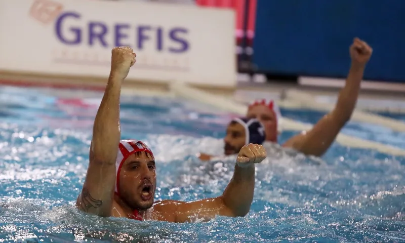 Ολυμπιακός - Βουλιαγμένη 11-9: Έκανε το 2-0 και «άλμα» τίτλου!