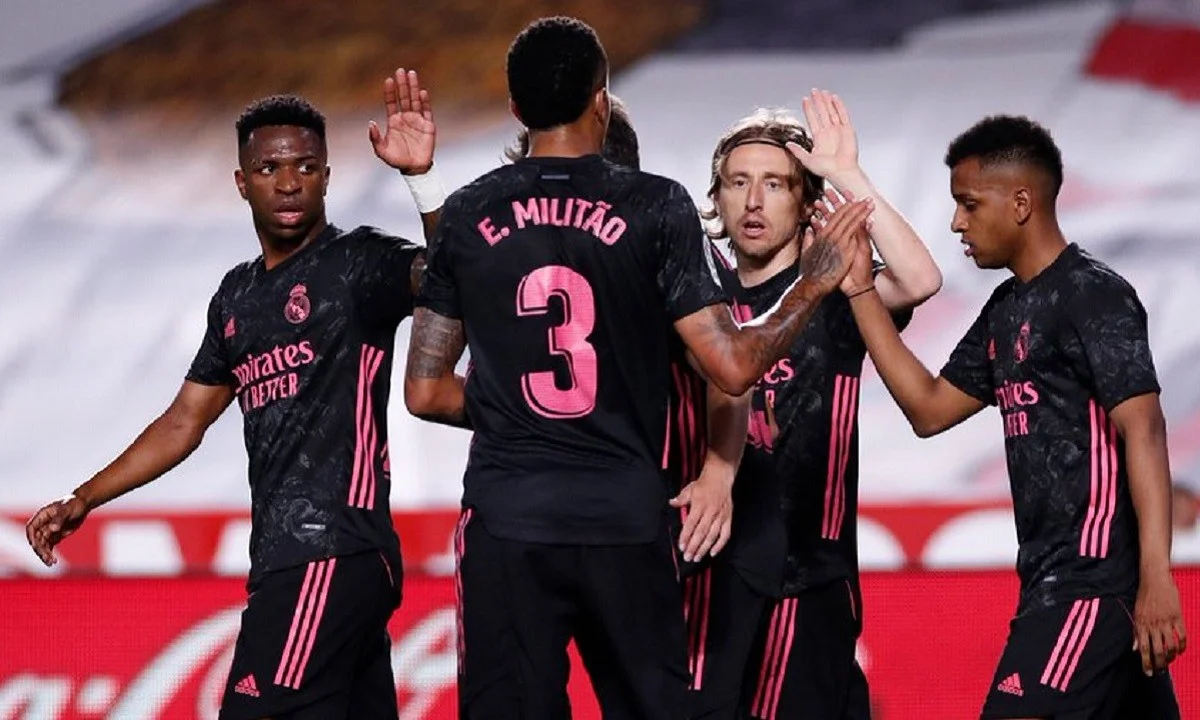 Γρανάδα - Ρεάλ Μαδρίτης 1-4: Ντόρτια και στο -2