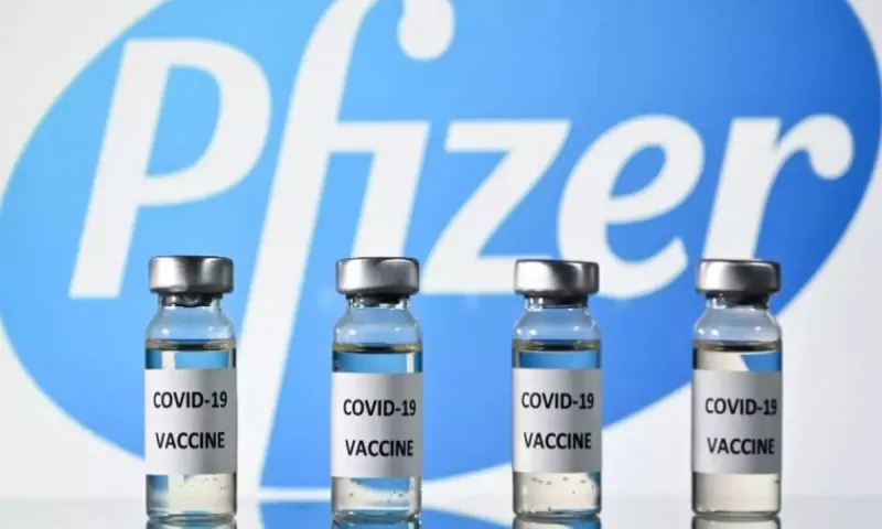 Εμβόλιο Pfizer: Καλό νέο για τους ηλικιωμένους - Η ανάρτηση Μόσιαλου