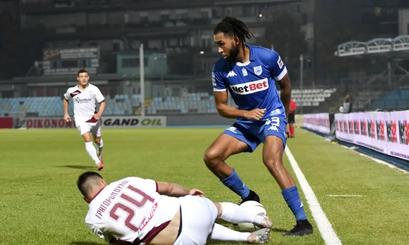 Super League 1: Τις όποιες ελπίδες της... παίζει η ΑΕΛ